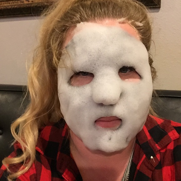 Meet your Posher, Ashley - Picture 2 of 6